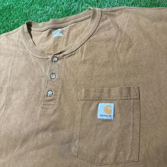 Retro Carhartt Henley tee in a classic brown - Picture 2 of 4